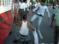 Video : Anna supporters beaten up by Sri Ram Sene activists