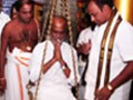 Video : Rajinikanth offers prayer at Balaji temple